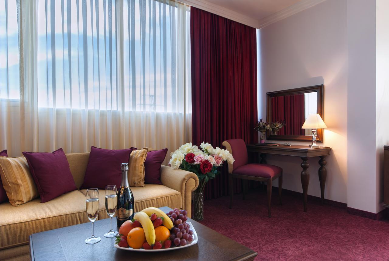 Hotel Chiirite Plovdiv Bagian luar foto