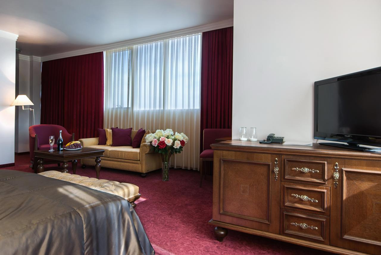 Hotel Chiirite Plovdiv Bagian luar foto
