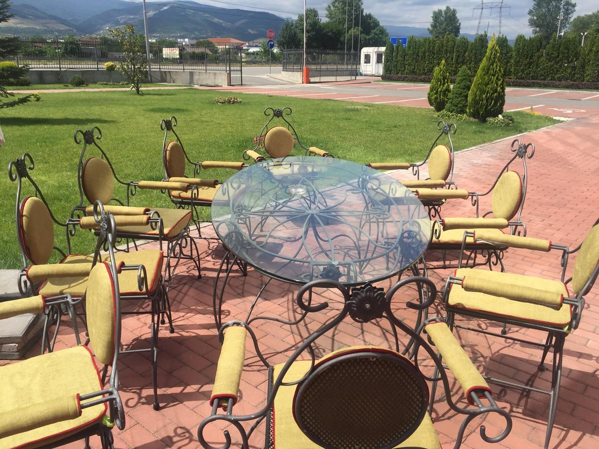 Hotel Chiirite Plovdiv Bagian luar foto