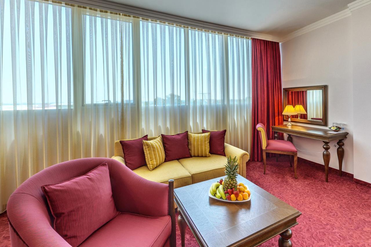 Hotel Chiirite Plovdiv Bagian luar foto